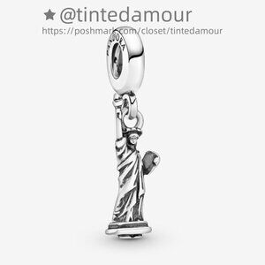 Pandora New York Statue of Liberty Dangle Charm